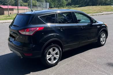 Used 2015 Ford Escape SE FWD image 12