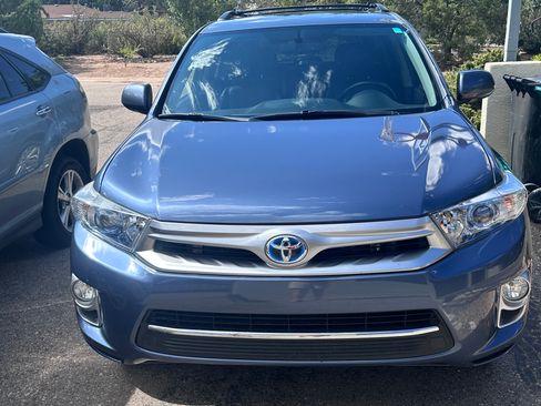 Used 2013 Toyota Highlander Limited image 2