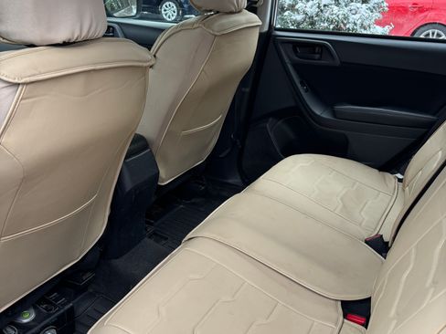 Used 2016 Subaru Forester 2.5i w/ Alloy Wheel Package image 10