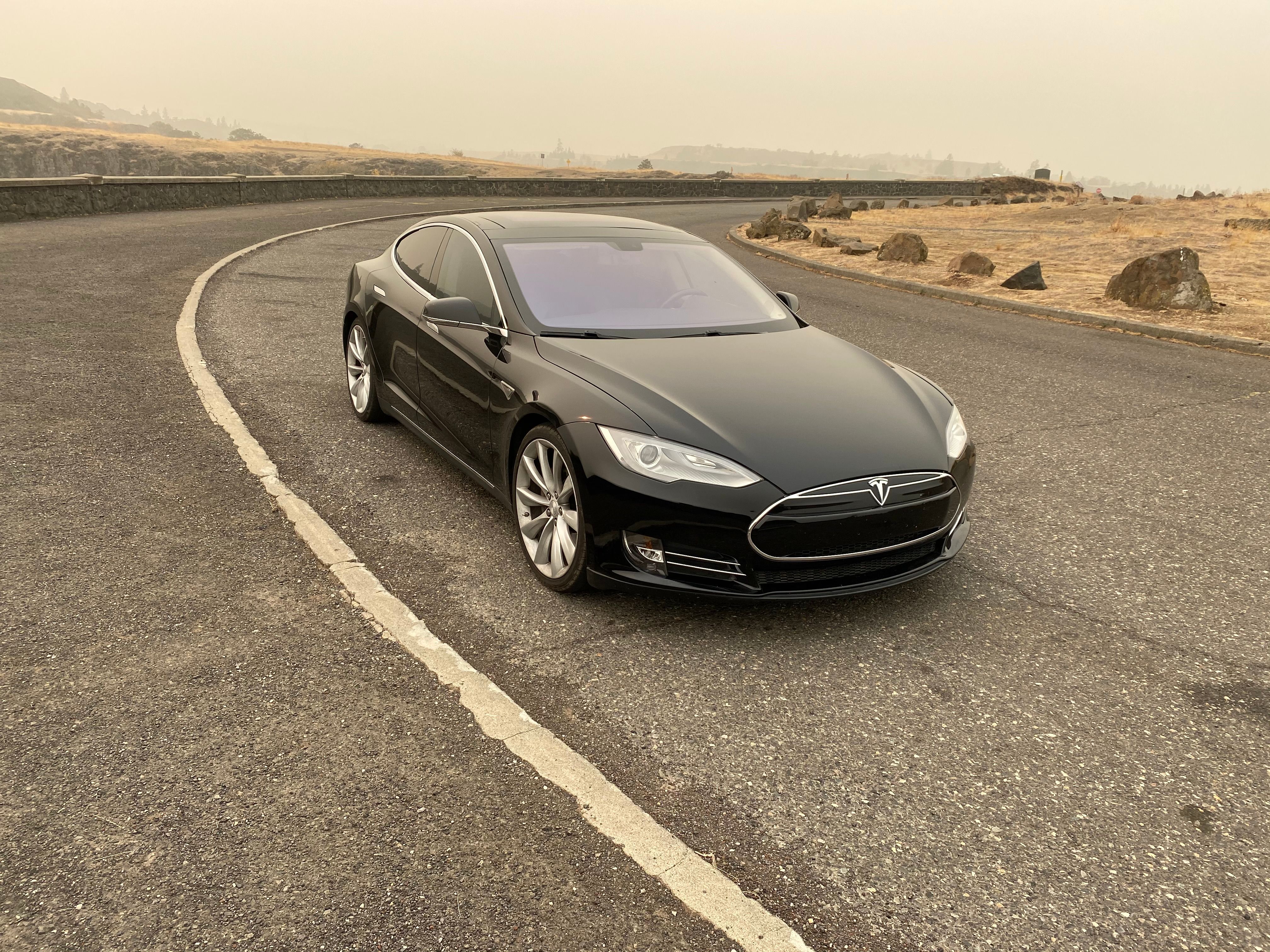 Used 2012 Tesla Model S Signature Performance RWD image 1