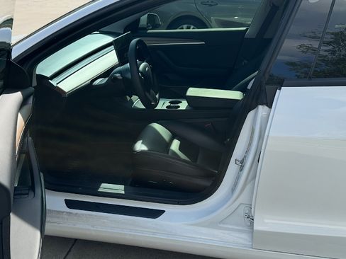 Used 2023 Tesla Model 3 Long Range image 10