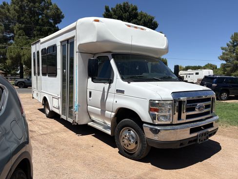 Used 2017 Ford E-350 and Econoline 350 Super Duty w/ Shuttle Bus Prep Package RWD image 1