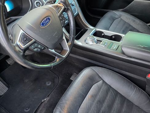 Used 2017 Ford Fusion Energi SE image 12