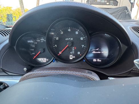 Used 2018 Porsche 718 Boxster GTS image 12