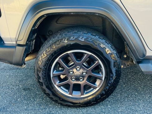 Used 2019 Jeep Wrangler Unlimited Sport S AWD/4WD image 15