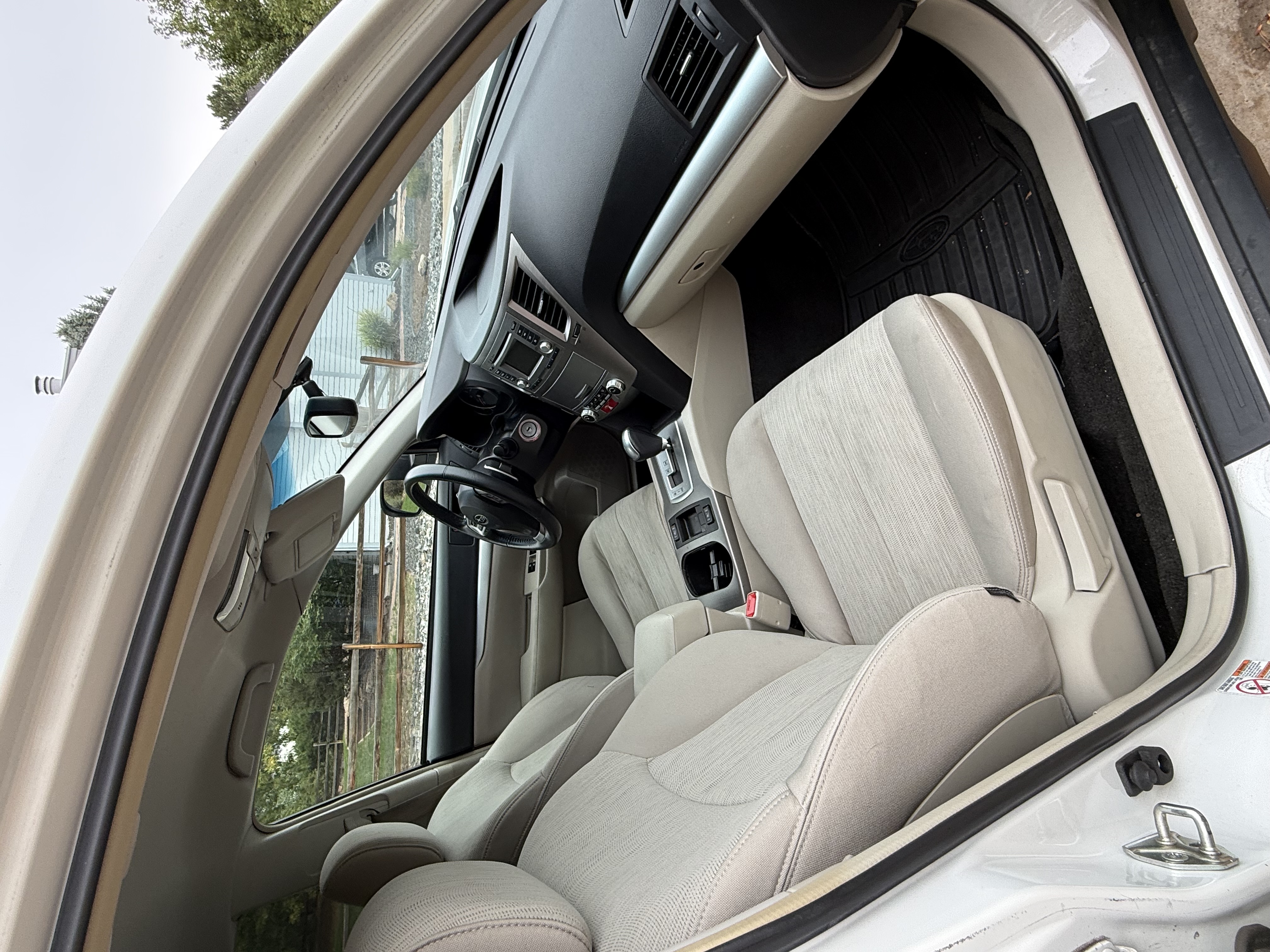 Used 2014 Subaru Outback 2.5i Premium w/ Popular Package #1B AWD/4WD image 5