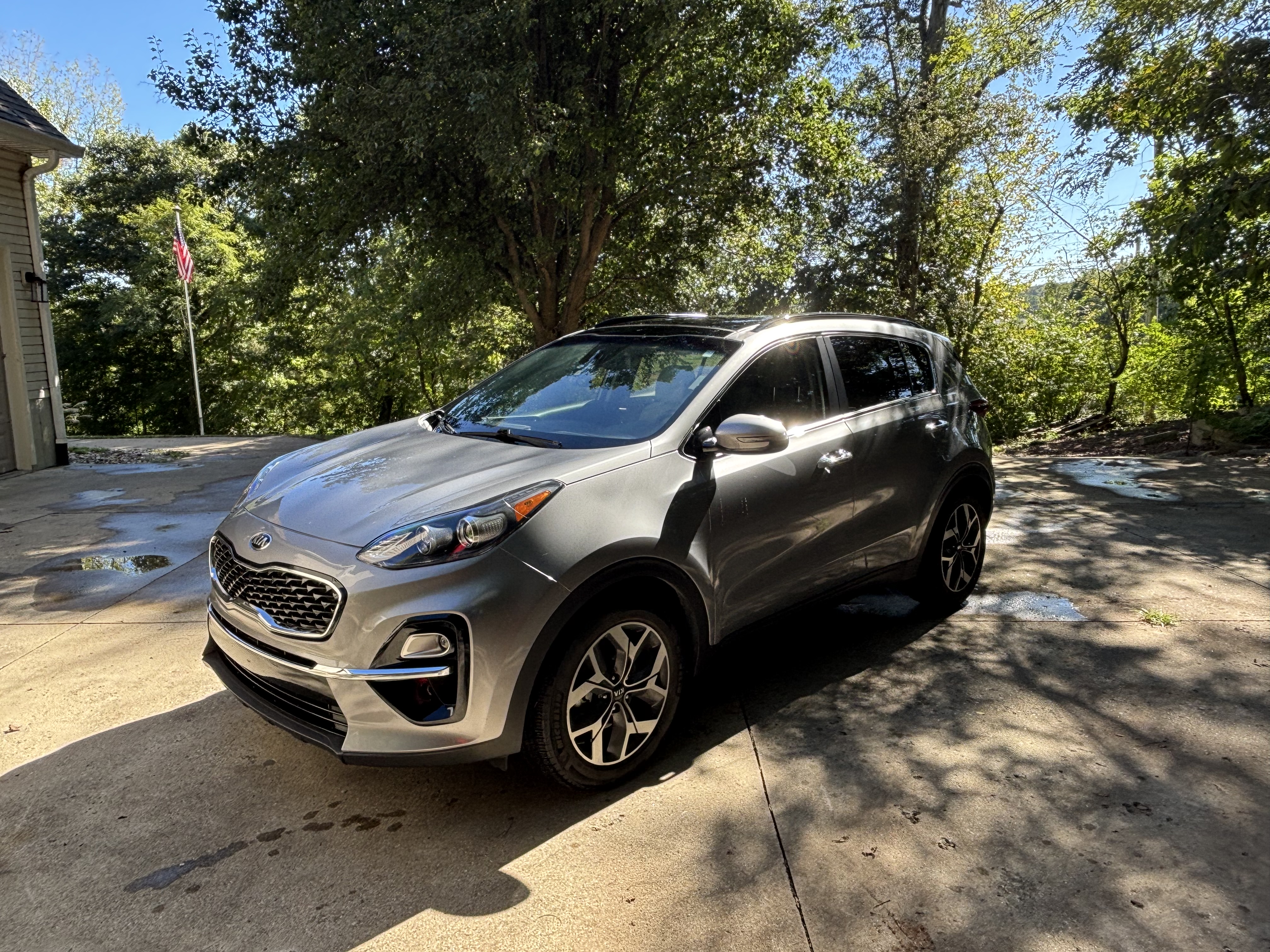Used 2022 Kia Sportage EX FWD image 4