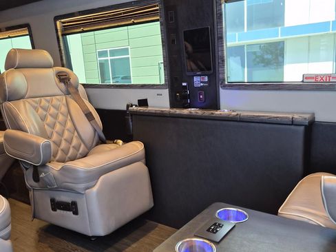 Used 2019 Mercedes-Benz Sprinter 170 image 17