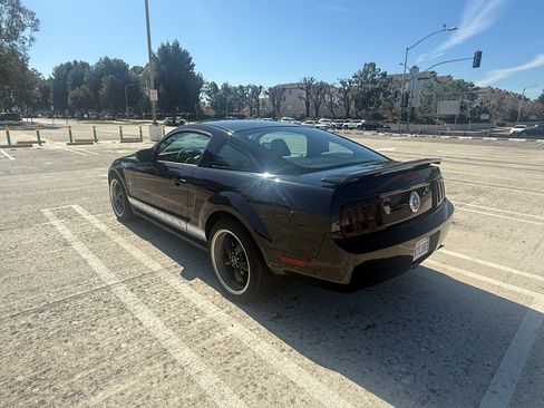 Used 2006 Ford Mustang Premium RWD image 10