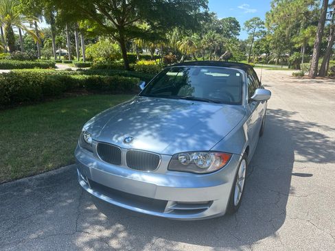 Used 2011 BMW 128i Convertible RWD image 1