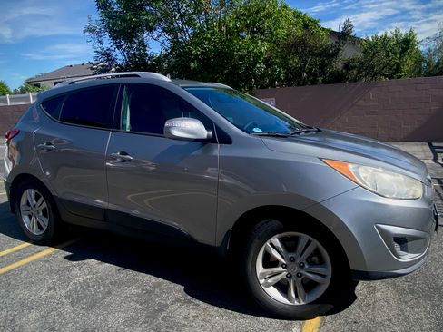 Used 2012 Hyundai Tucson GLS FWD image 5