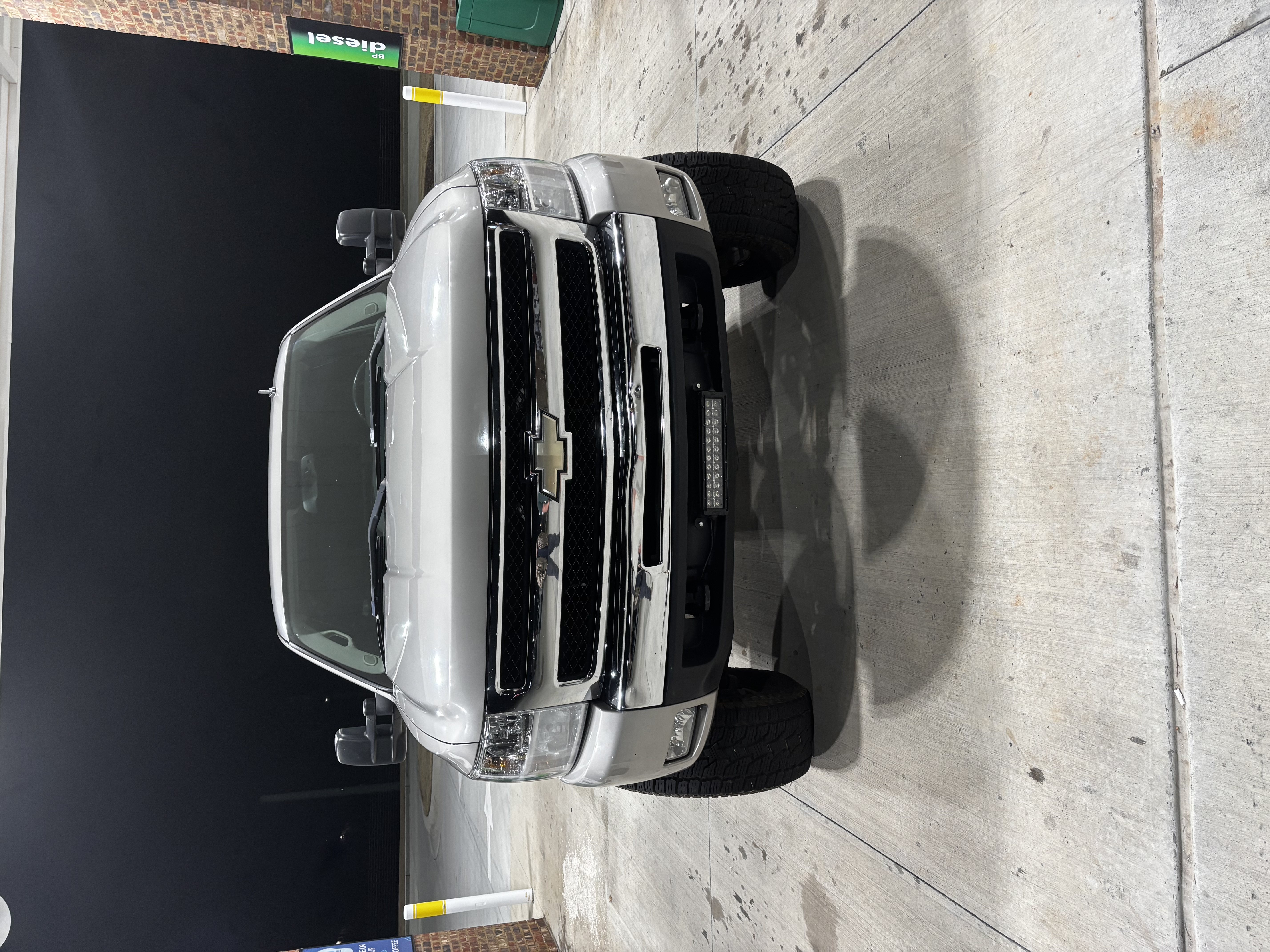 Used 2009 Chevrolet Silverado 1500 LT w/ Power Pack Plus AWD/4WD image 5