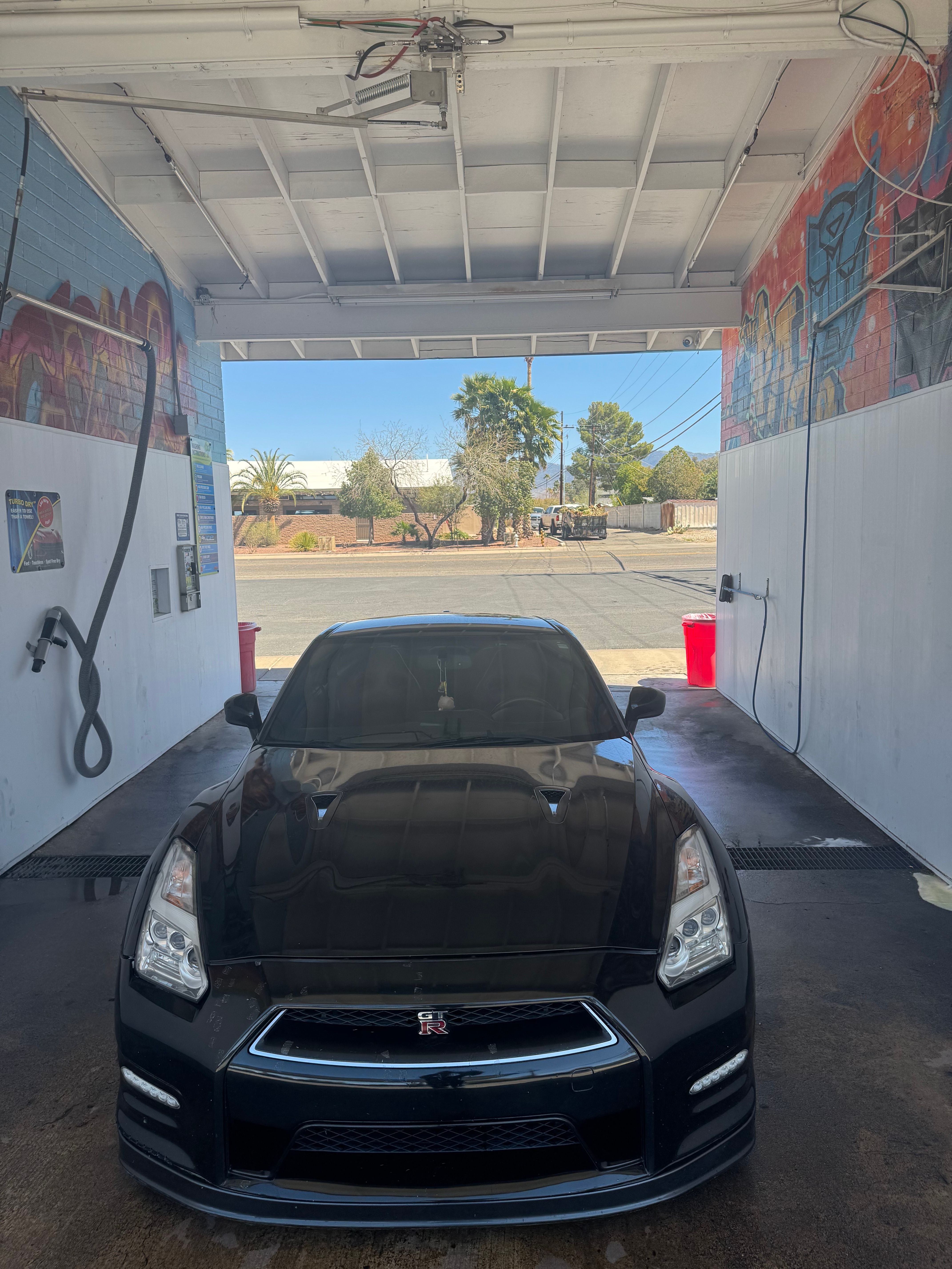 Used 2014 Nissan GT-R Premium w/ Premium Interior Package AWD/4WD image 10