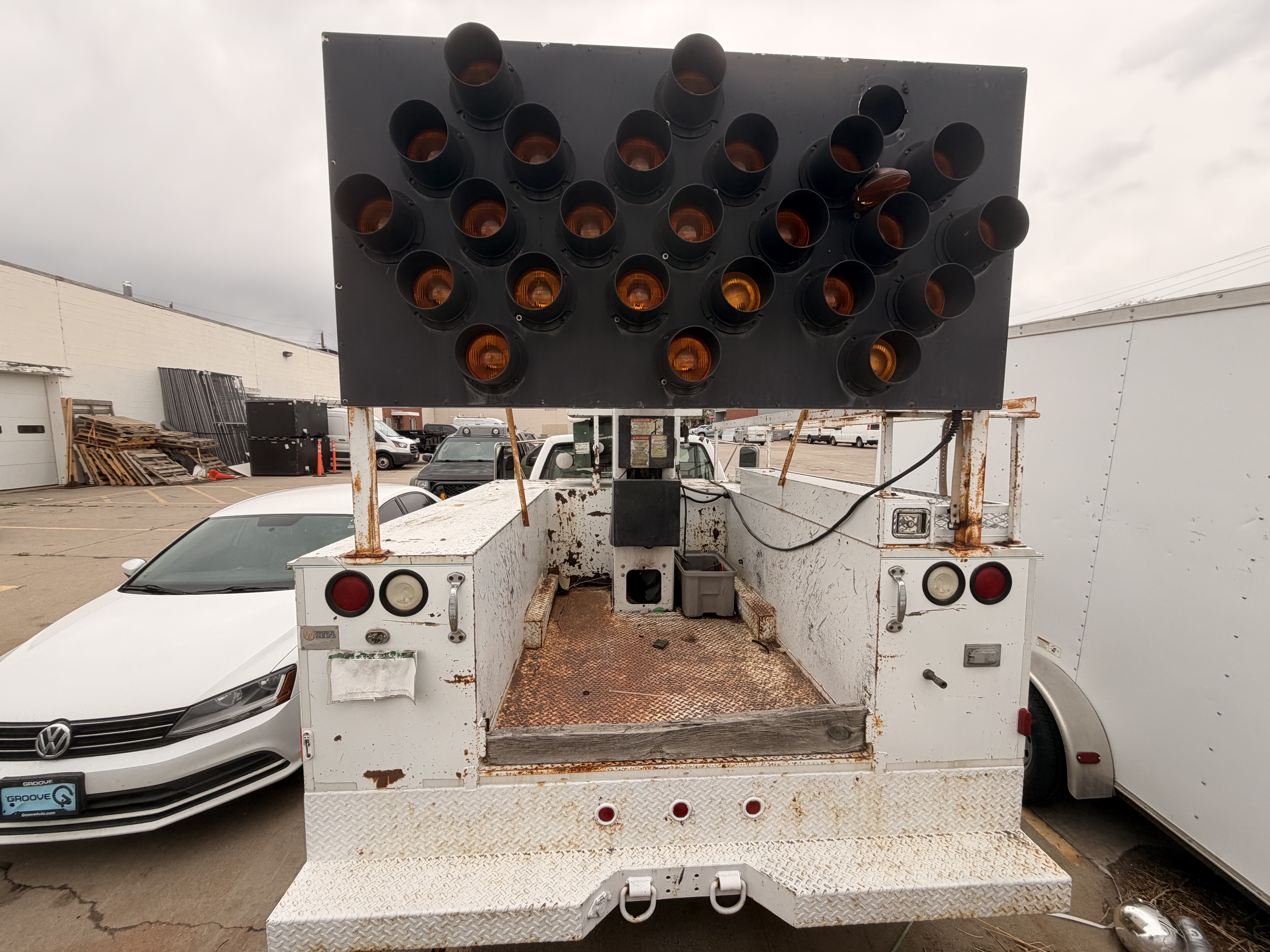 Used 1998 Chevrolet Silverado 3500 2WD Regular Cab HD image 2