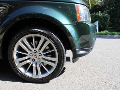 Used 2010 Land Rover Range Rover Sport HSE LUX image 12