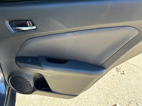 Used 2019 Toyota Prius Prime Advanced image 15