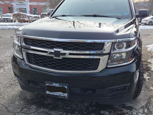 Used 2019 Chevrolet Tahoe LS image 2