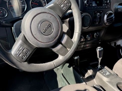 Used 2017 Jeep Wrangler Unlimited Sport w/ Quick Order Package 24S image 9