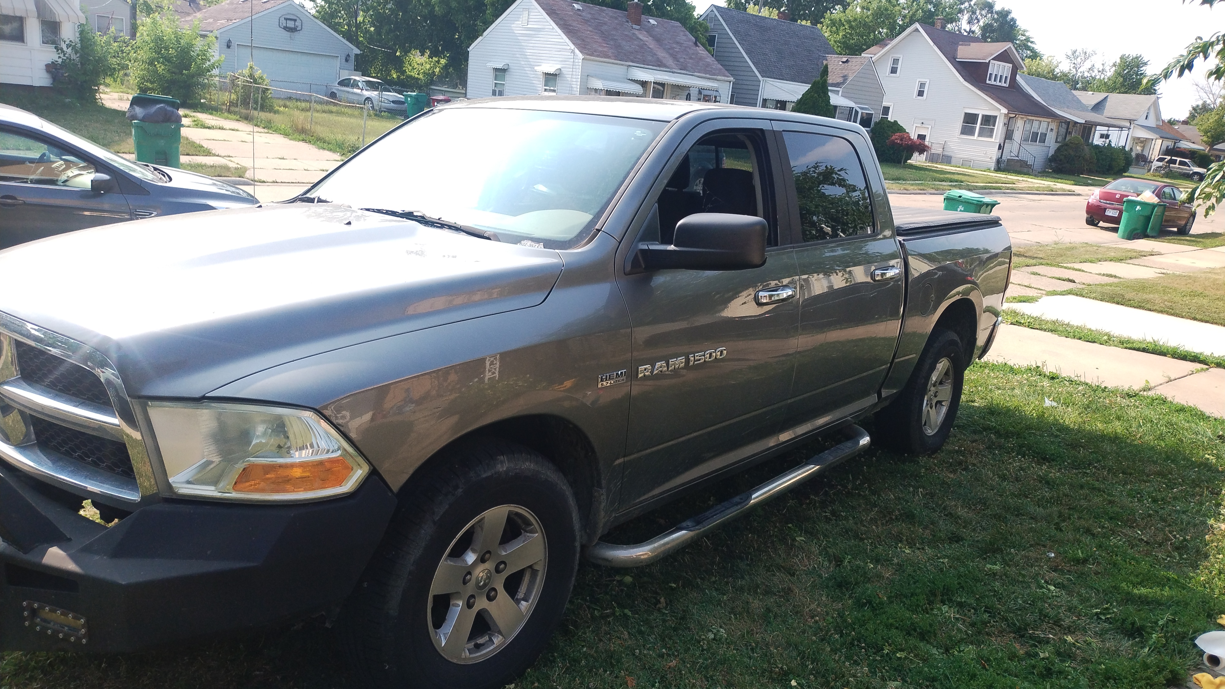 Used 2011 RAM 1500 Classic SLT AWD/4WD image 2