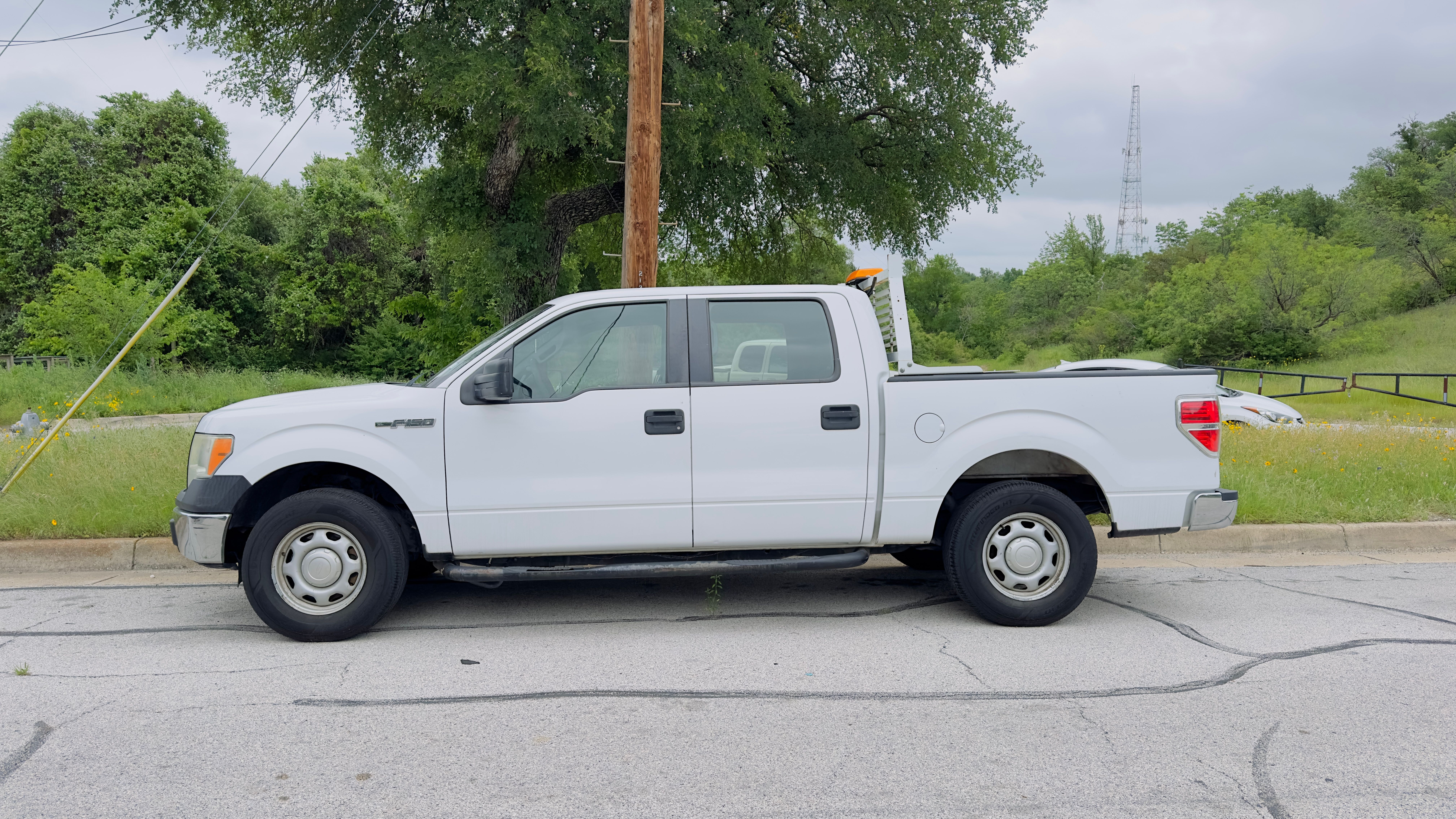 Used 2014 Ford F150 XL w/ Equipment Group 101A Mid RWD image 4