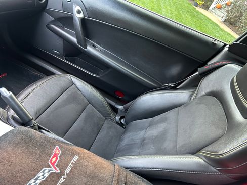 Used 2008 Chevrolet Corvette Convertible w/ Preferred Equipment Group image 17