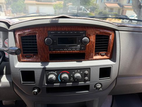 Used 2006 Dodge Ram 2500 Truck SLT w/ Quad Cab Big Horn Value Group AWD/4WD image 31