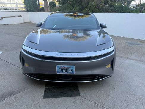 Used 2022 Lucid Air Grand Touring image 2