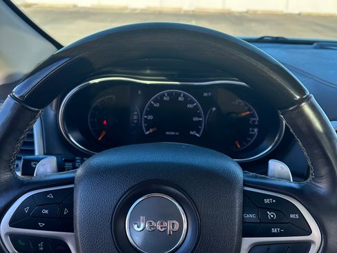 Used 2016 Jeep Grand Cherokee Overland image 14