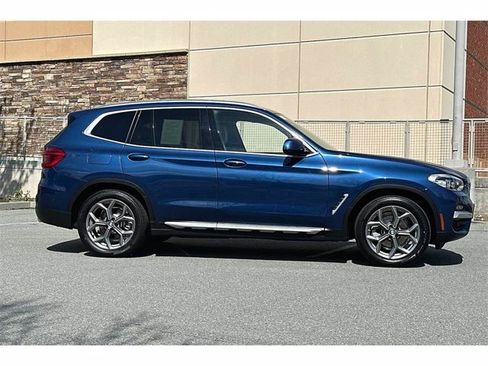 Used 2020 BMW X3 xDrive30i w/ Premium Package image 2