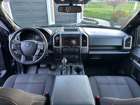 Used 2016 Ford F150 XLT w/ Equipment Group 302A Luxury image 8