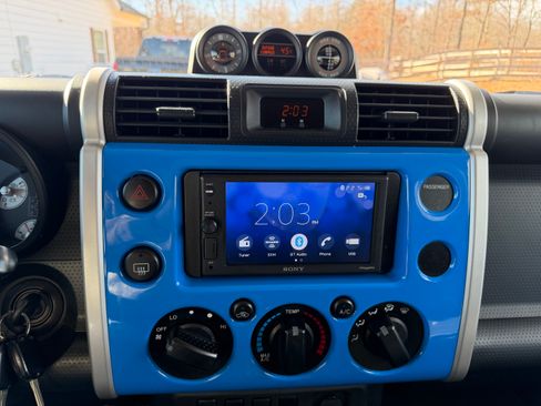 Used 2008 Toyota FJ Cruiser 4WD image 5