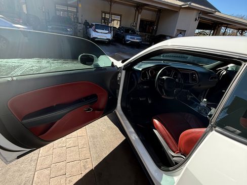 Used 2019 Dodge Challenger SRT Hellcat Redeye RWD image 13