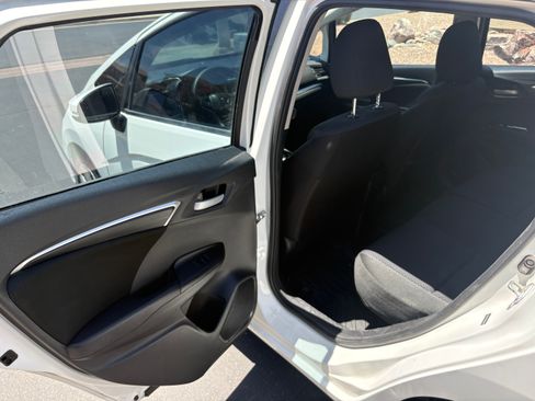 Used 2018 Honda Fit LX image 11