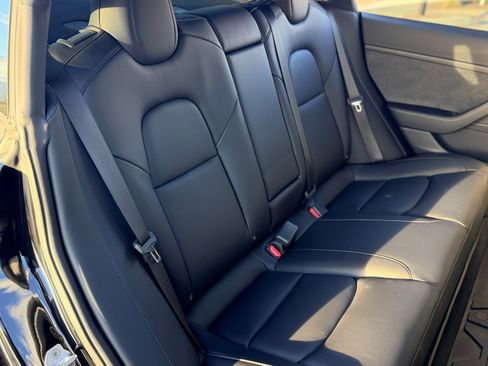 Used 2022 Tesla Model 3 Long Range image 22