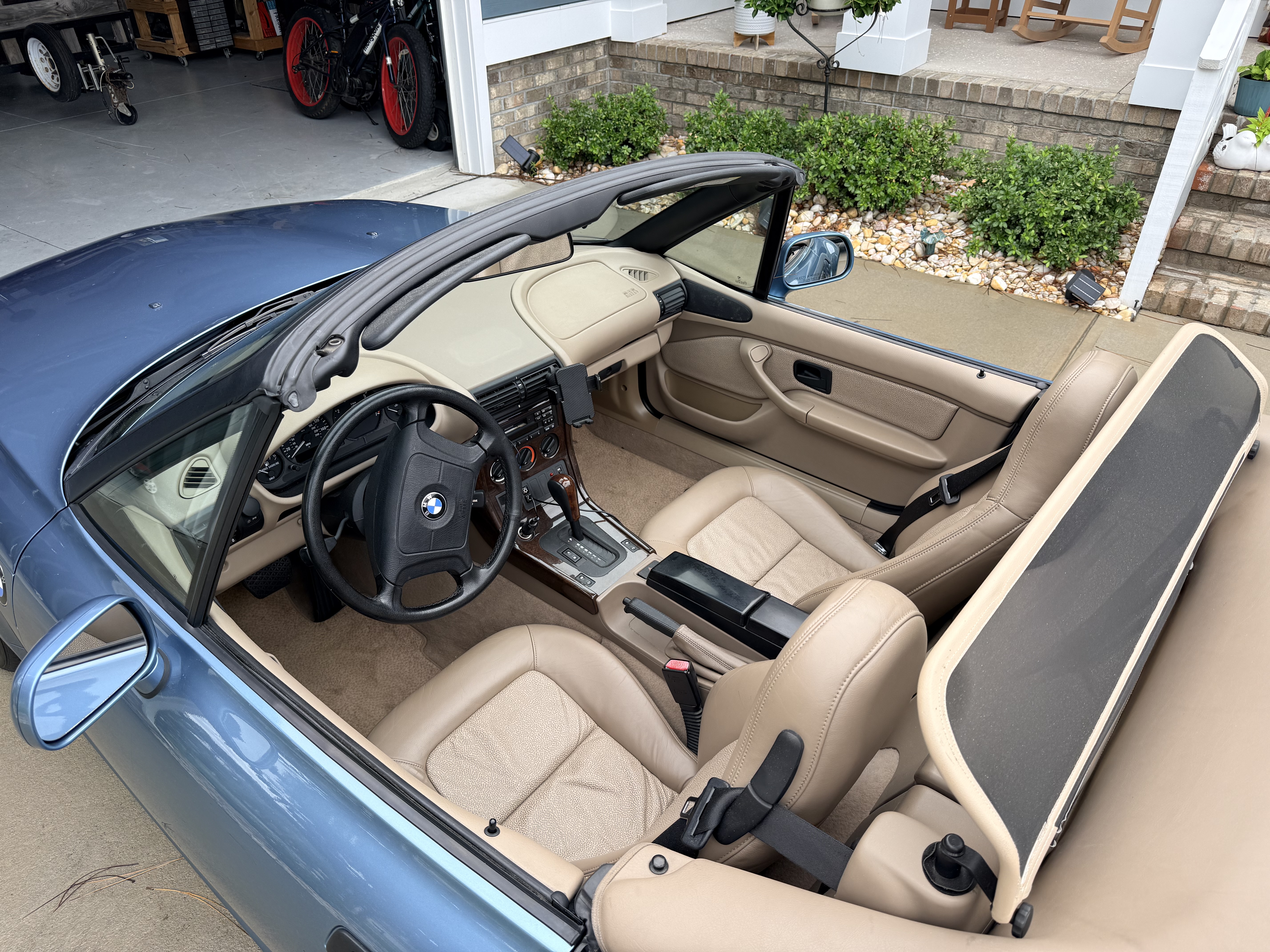 Used 1997 BMW Z3 2.8 RWD image 10