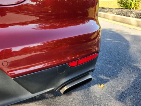 Used 2015 Porsche Panamera 4 image 9