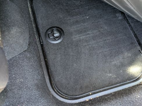 Used 2013 Dodge Journey SXT w/ Flexible Seating Group image 12