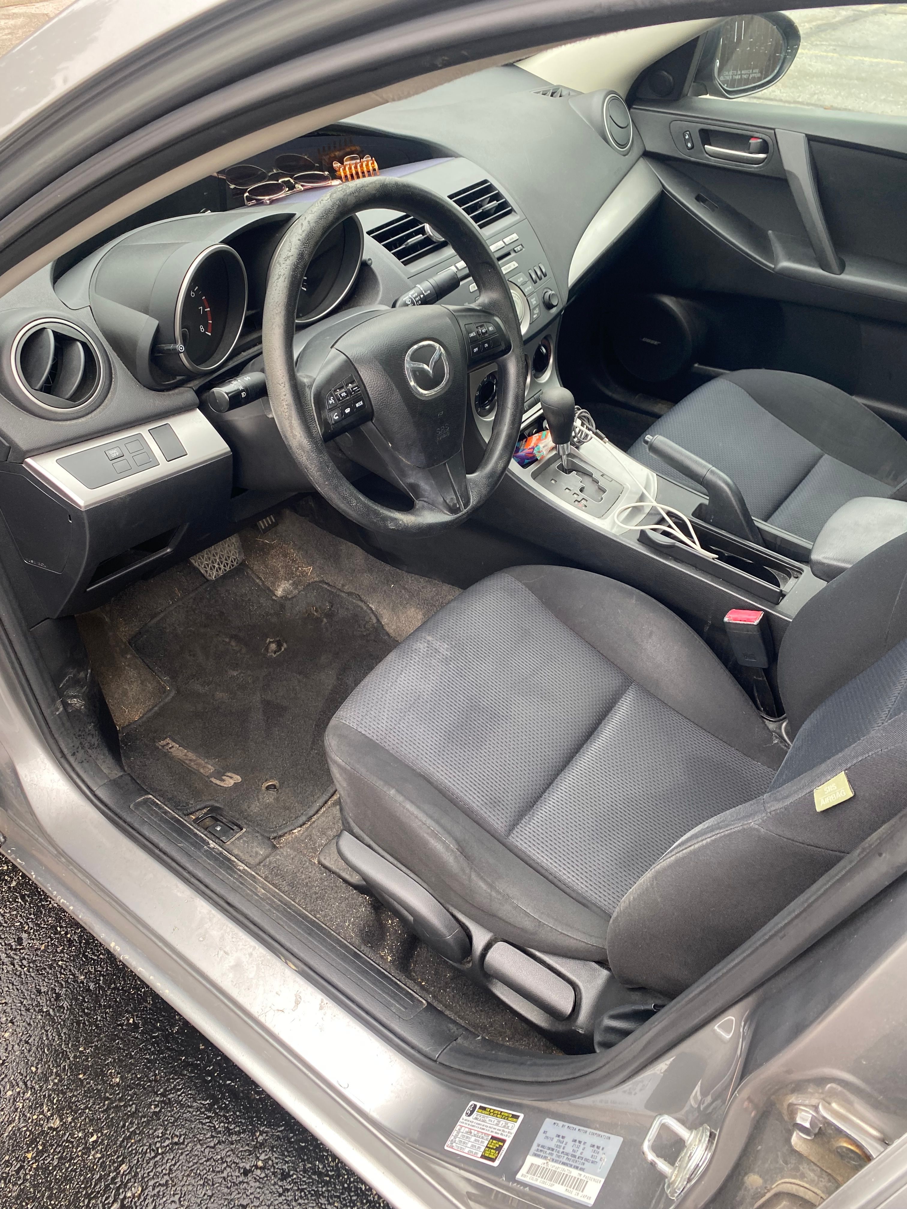 Used 2011 MAZDA MAZDA3 i Touring FWD image 5