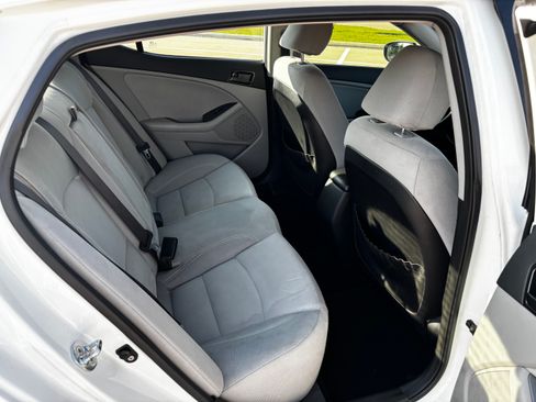 Used 2013 Kia Optima LX FWD image 12