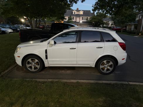 Used 2014 Chevrolet Captiva Sport LTZ FWD image 5