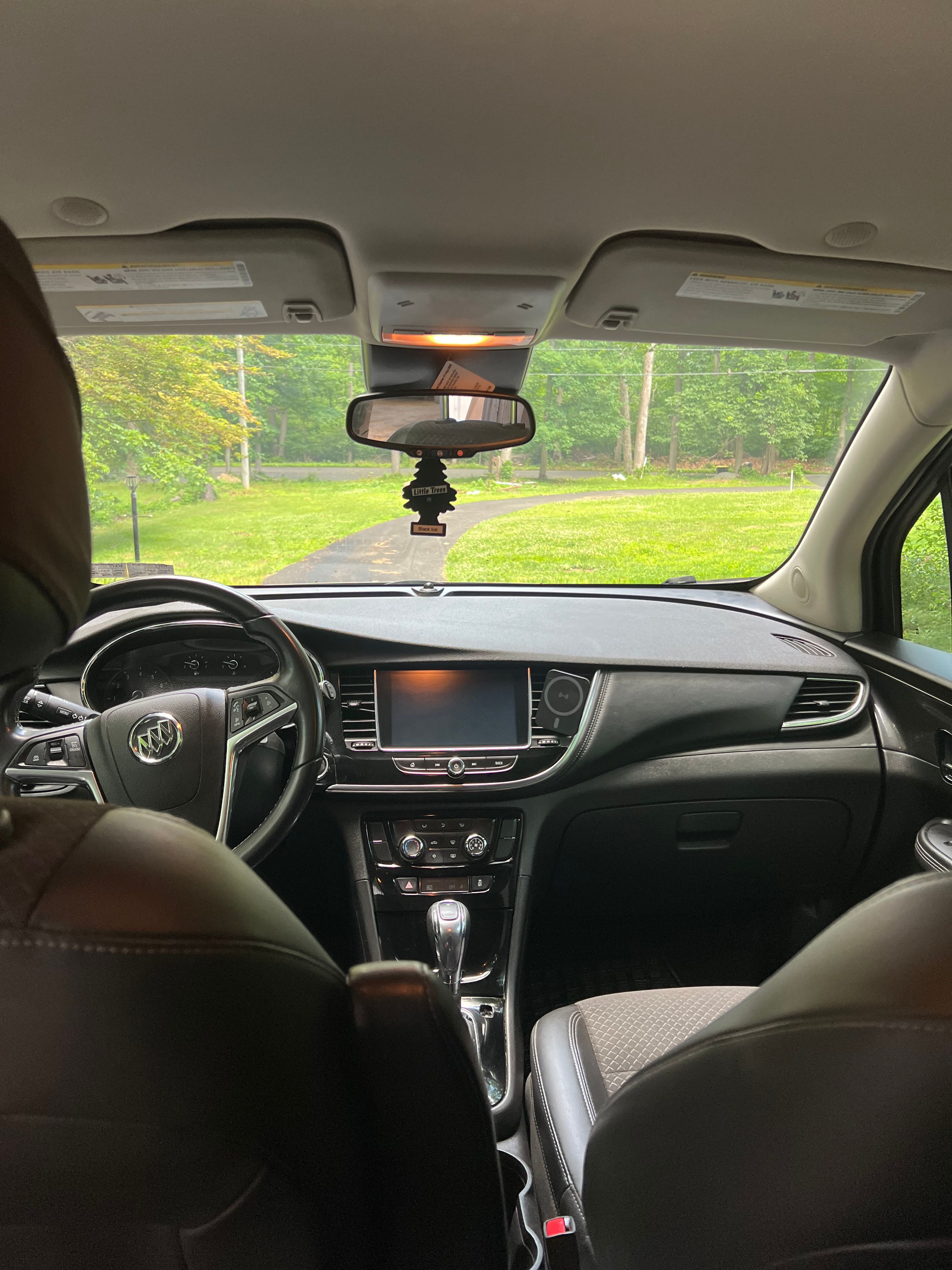Used 2019 Buick Encore Preferred AWD/4WD image 9