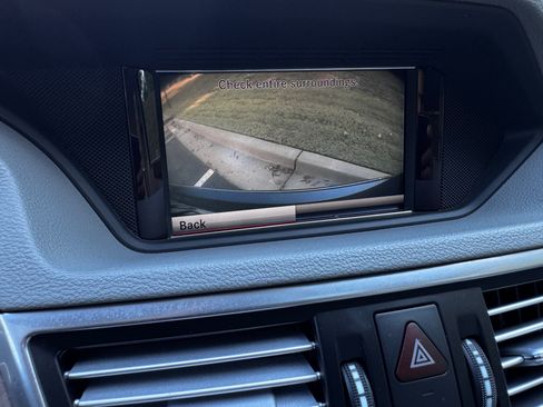 Used 2013 Mercedes-Benz E 350 Sedan image 15