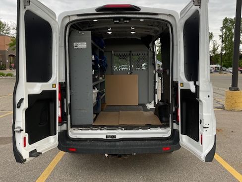 Used 2018 Ford Transit 150 130 Medium Roof image 10