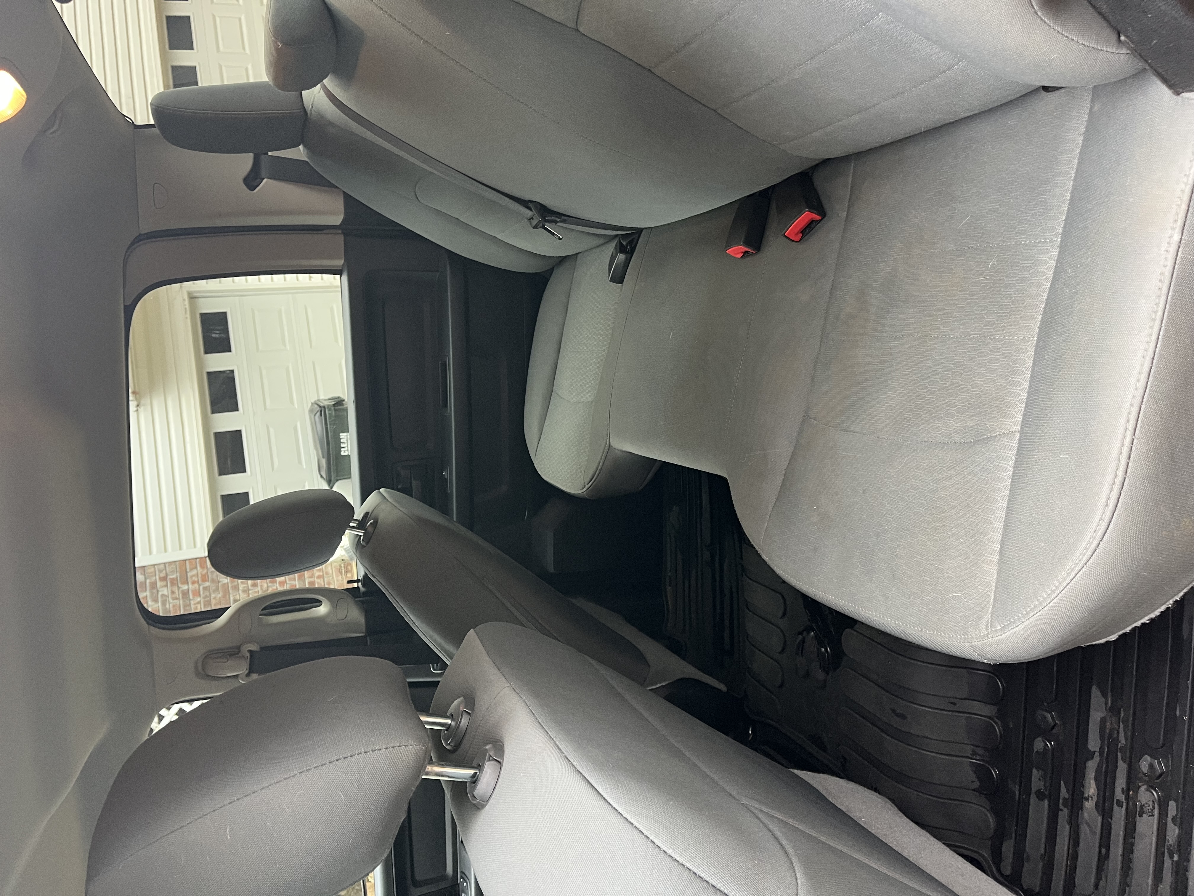 Used 2018 RAM 2500 Tradesman w/ Chrome Appearance Group AWD/4WD image 6
