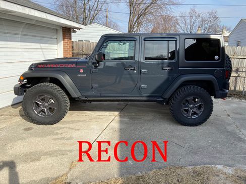 Used 2017 Jeep Wrangler Unlimited Rubicon image 1