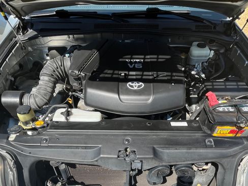 Used 2006 Toyota 4Runner Sport image 16