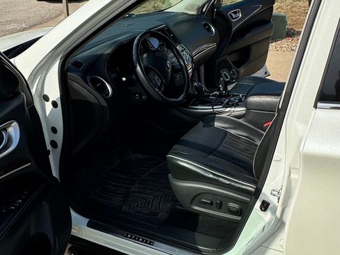 Used 2017 INFINITI QX60 Luxe w/ Deluxe Technology Package image 8