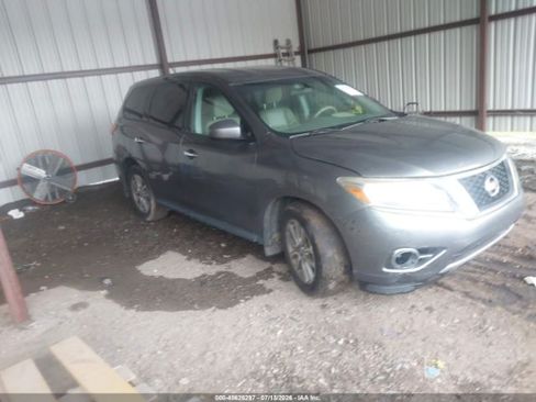 Used 2015 Nissan Pathfinder S FWD image 1