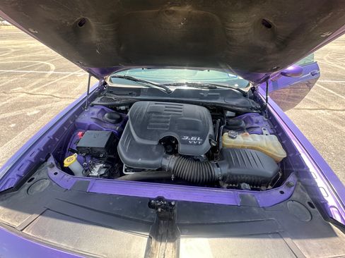 Used 2019 Dodge Challenger SXT w/ Blacktop Package image 13