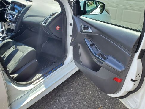 Used 2016 Ford Focus RS image 10